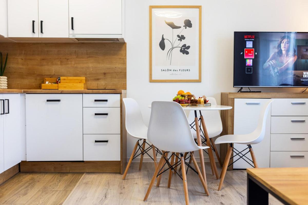 Aleja 69 Premium Apartment Krakau